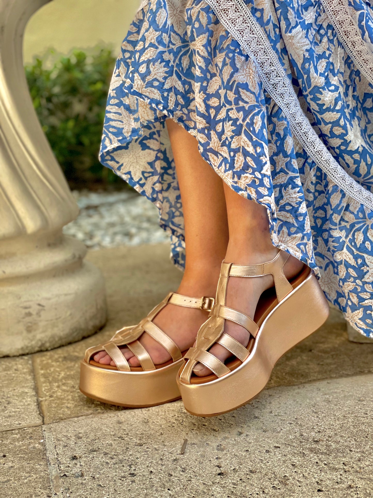 Como Pink Gold Wedge